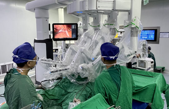 胰腺肿瘤切除需 “大动干戈”？医生用“无形的手”把难题解决了